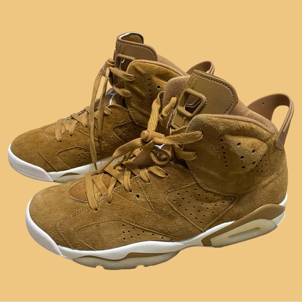 Air Jordan 6 Retro Golden Harvest Sneakers